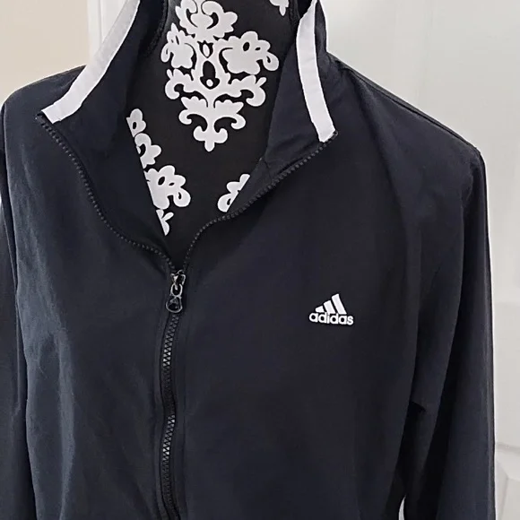 Adidas Lightweight Jacket - Picture 2 of 9